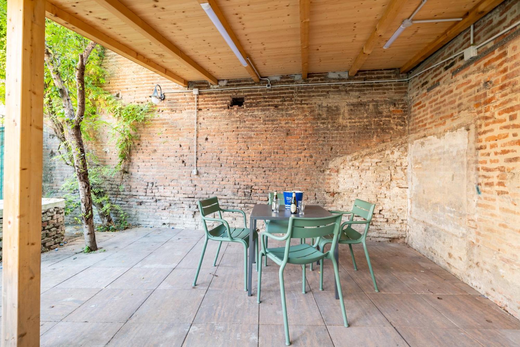 Aldrovandi Luxury Suites And Apartment Bologna Exterior photo