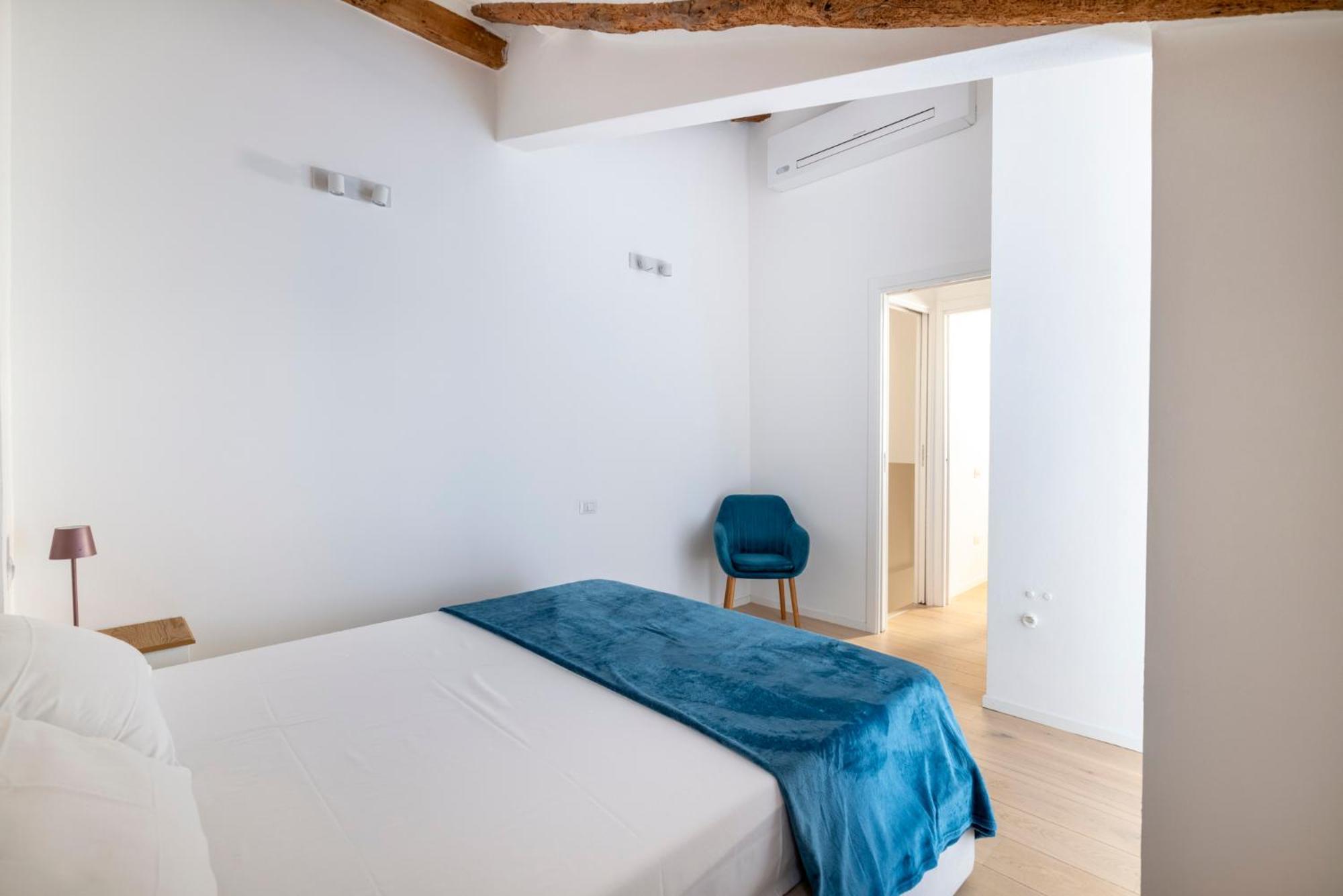 Aldrovandi Luxury Suites And Apartment Bologna Exterior photo